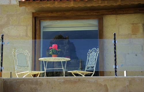 Iris Cave Cappadociaにあるバルコニーまたはテラス