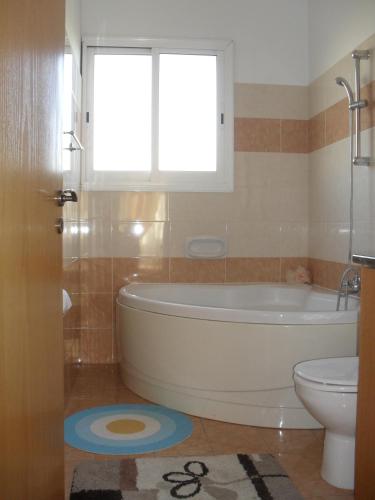 Bany a Villa Theodora
