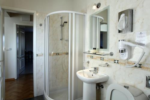 Ένα μπάνιο στο Hotel Suite Home Prague