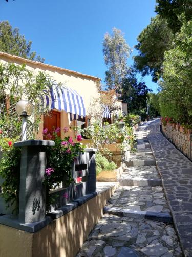 Κήπος έξω από το VacanzaMareDUE2 Appartamenti vista mare