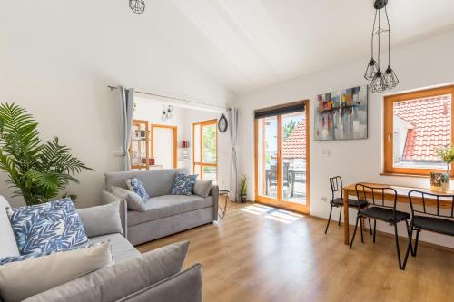 Waterview Apartments w pool