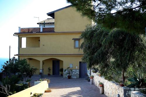 Gallery image of Villa Yellow House 2 in Licata
