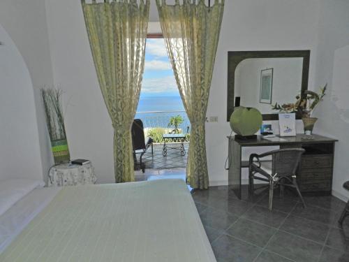 Gallery image of Hotel Holiday in Praiano