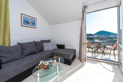 South Wind Apartments