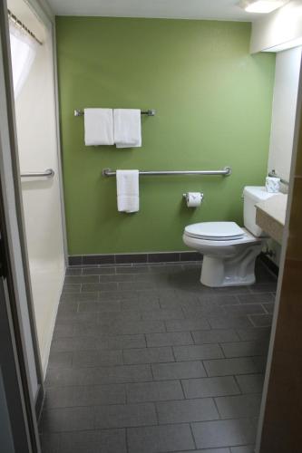 Ένα μπάνιο στο Sleep Inn Bryson City - Cherokee Area