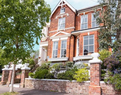 The building where the guesthouse is located 