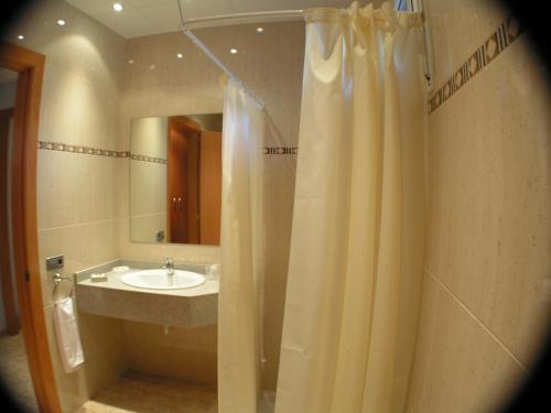 A bathroom at Hotel Zaytun