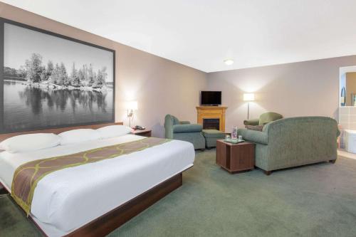 Gallery image of Super 8 by Wyndham Kenora in Kenora