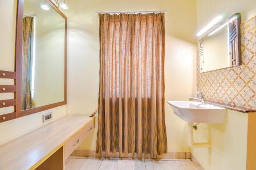 Gallery image of Thaneegai Residency in Puducherry