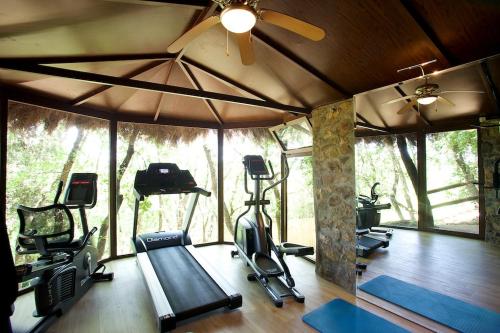 The fitness centre and/or fitness facilities at Villino il Corbezzolo a "Casa Conti di Sotto"