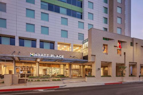a rendering of the hyatt place hotel in philadelphia at Hyatt Place Glendale/Los Angeles in Glendale
