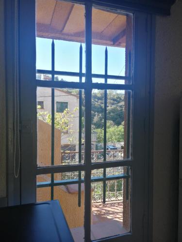 Ein Balkon oder eine Terrasse in der Unterkunft appartement calme de 48m2