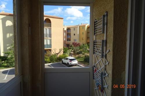 Gambar di galeri bagi St Pierre La Mer, VUE SUR MER, Quartier calme, T2 di Fleury