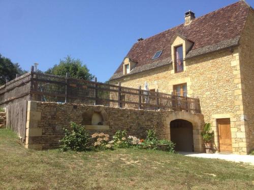 Photo de la galerie de l'établissement maison avec piscine perigord NOIR, à Les Eyzies-de-Tayac