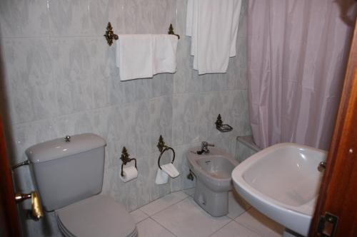 Koupelna v ubytování Hotel Cristaleiro
