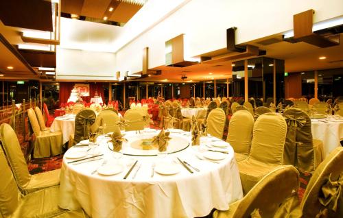 Restoran atau tempat lain untuk makan di Hotel Grand Pacific