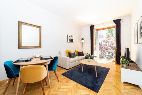 Apartamentos Plaza de España