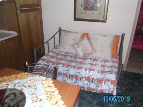 Postel nebo postele na pokoji v ubytování George's House