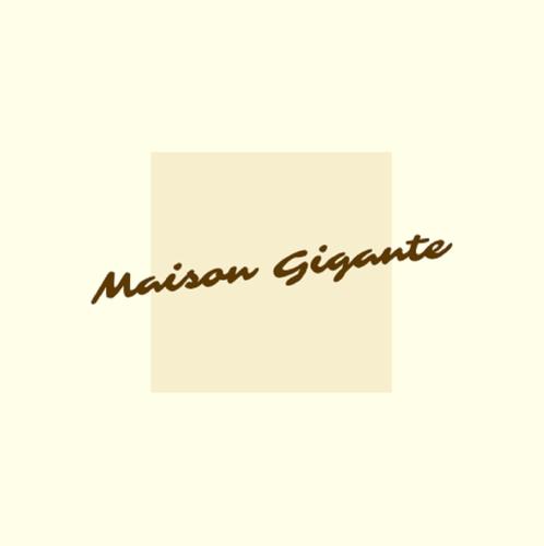 a sign with the word macron grote written on it at Maison Gigante in San Donato di Lecce