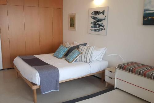 Кровать или кровати в номере Fivestay Casa Gabri 2 Monolocale a picco sul mare