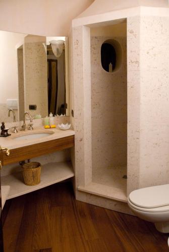 Bilik mandi di Agriturismo Relais "il Bricco"