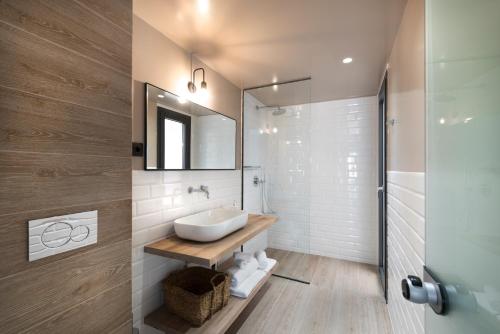 A bathroom at Forest View Villas 1