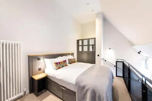 Linton Collection - Blackfriars Lofts photo 4