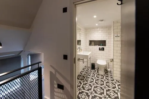 Linton Collection - Blackfriars Lofts photo 18