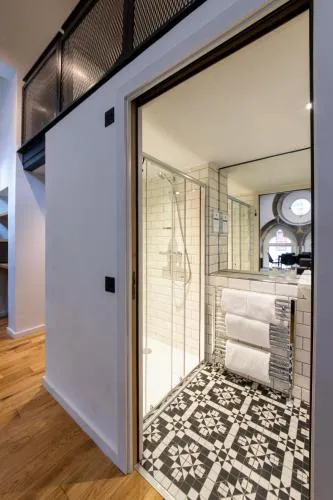 Linton Collection - Blackfriars Lofts photo 15