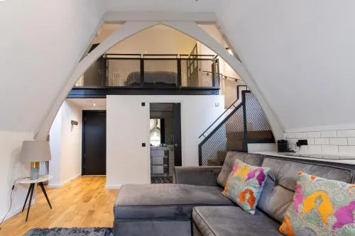 Linton Collection - Blackfriars Lofts photo 13