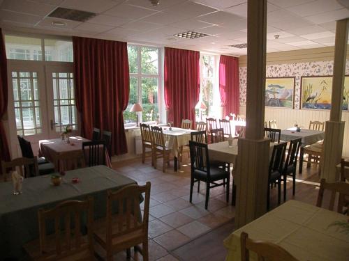 Ресторант или друго място за хранене в Villa Katariina