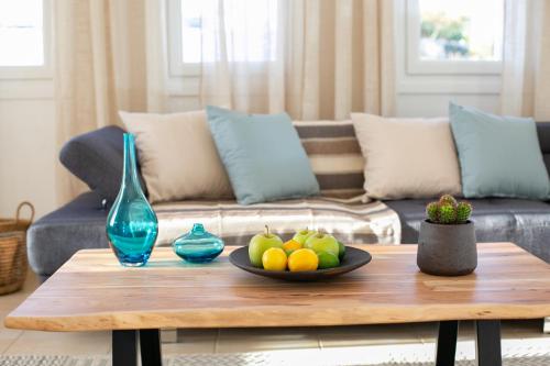 Imagen de la galería de Caldera Sunset Villa, en Megalokori