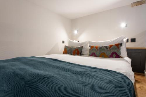 Linton Collection - Blackfriars Lofts photo 52