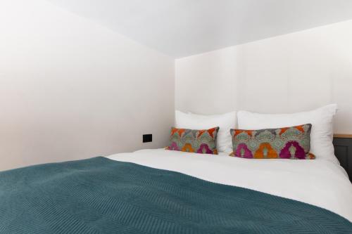 Linton Collection - Blackfriars Lofts photo 47