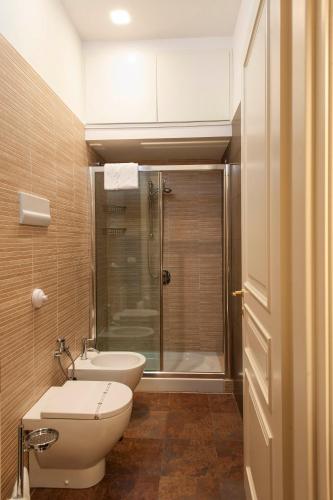 Ένα μπάνιο στο Palazzo Brunaccini Boutique Hotel