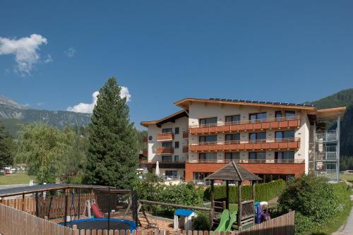 Nespecifikovaný výhled na hory nebo výhled na hory při pohledu z hotelu