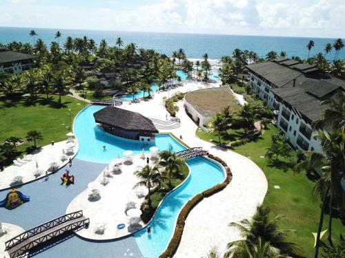 - Vistas aéreas al parque acuático del complejo en Flat Beach Class Resort Muro Alto, en Porto de Galinhas