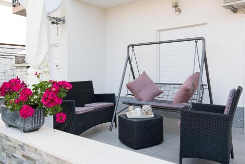 Photo de la galerie de l'établissement Apartments Nana, à Podstrana