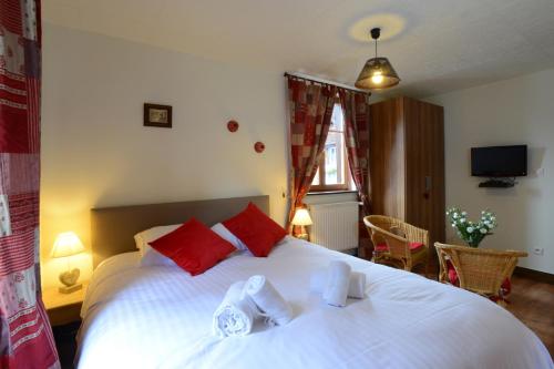 Photo de la galerie de l'établissement RIBEAUVILLE city center - Gîte des Ménétriers, LE TOKAY -, à Ribeauvillé