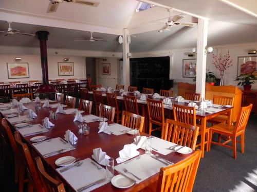 Εστιατόριο ή άλλο μέρος για φαγητό στο Moore Park Inn