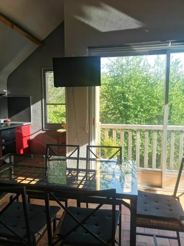 Photo de la galerie de l'établissement Gîtes hunières, à Fourneville