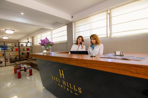 Лобби или стойка регистрации в Lisi Hills Hotel