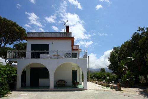 Το κτήριο όπου στεγάζεται  το bed & breakfast