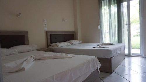 Gallery image of Priona Rooms in Paralía Skotínis