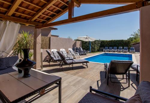 Holliday Home Lopac