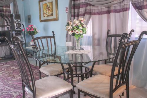 Gallery image of Chin Cozy@ Rhyne Park in Montego Bay