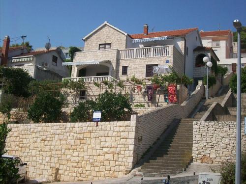 Apartments Gogi - 130 m from sea