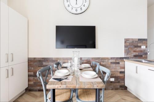 THE BREAK - Via Veneto Charming Suite
