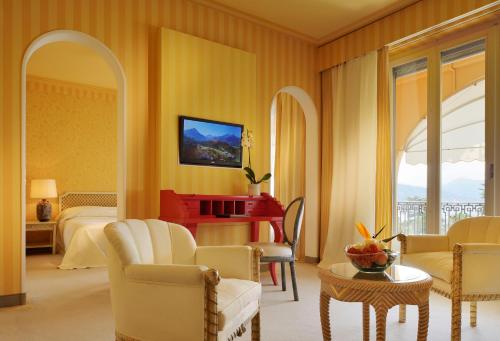 TV a/nebo společenská místnost v ubytování Grand Hotel Villa Castagnola