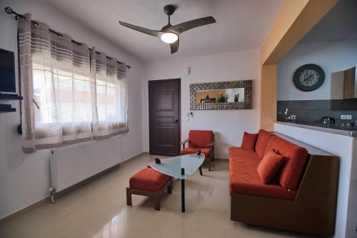 Gallery image of sunny in Ayios Nikolaos Sithonia